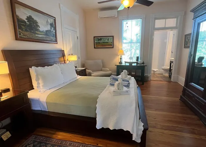 The Conch House Heritage Inn